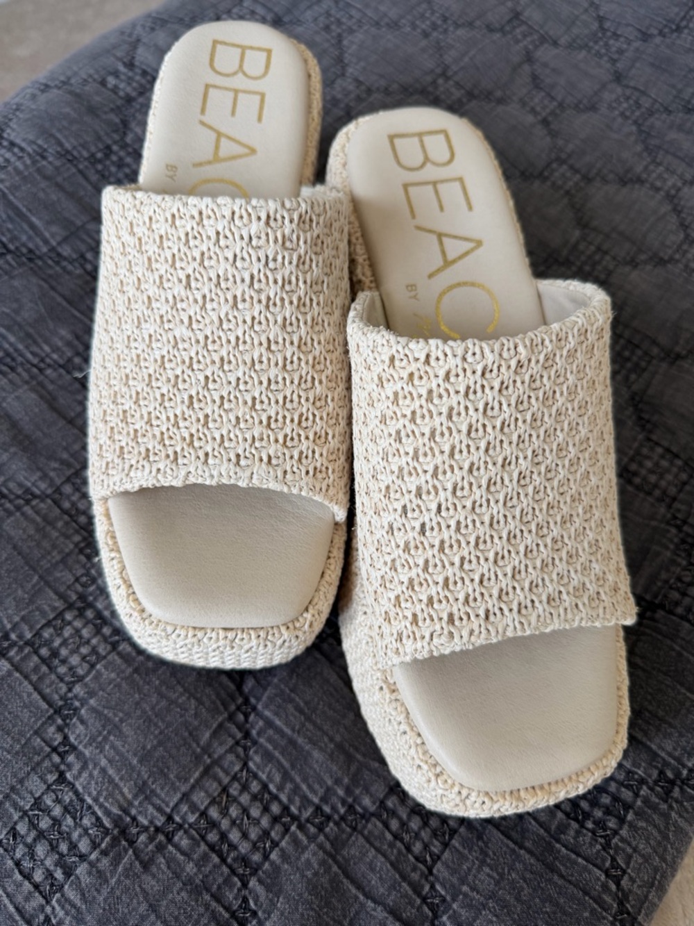 Slip on wedge shoe